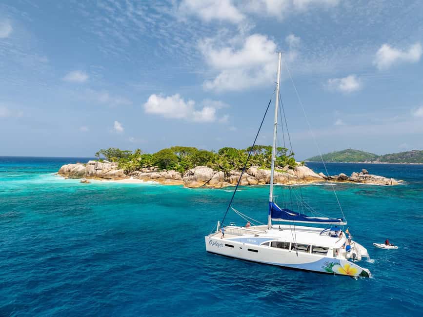 Sister, Coco, and Felicite Island: Seychelles Catamaran Tour - Coco National Park and the granite islands