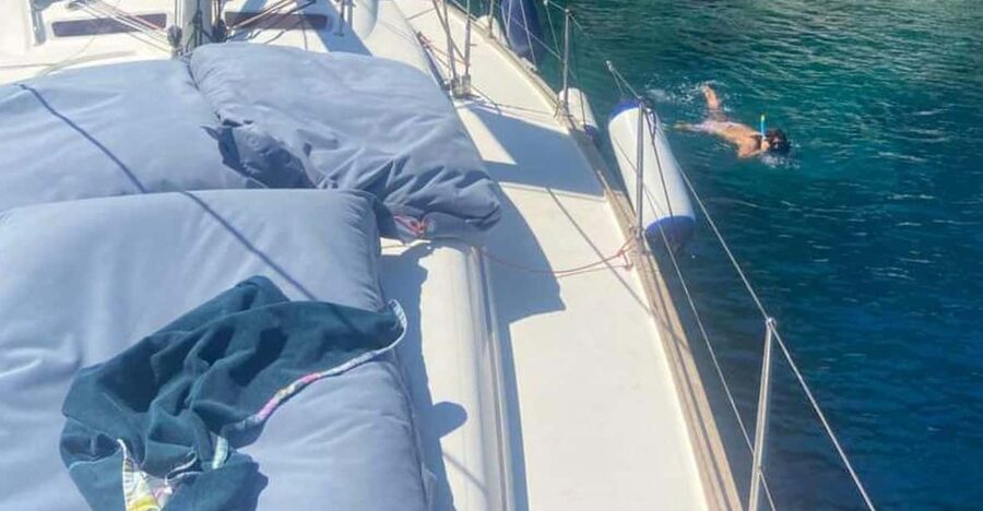 Skiathos: day sailing trip with swim stops and lunch - Sailing between Skiathos, Skopelos, and Arkos