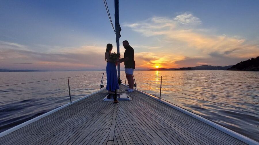 Skiathos: Full-Day Sailing Cruise with Lunch - Argos Beach and the quieter coves