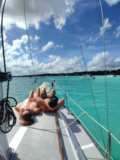 Slow Sailing Bacalar - 3-hours of Nature and crystal waters - Pirate’s Channel and the story behind the waterway