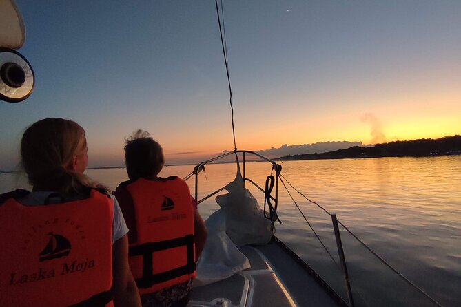 Slow Sailing Bacalar Experience with snack and drinks - Swimming in clear water, with one important rule