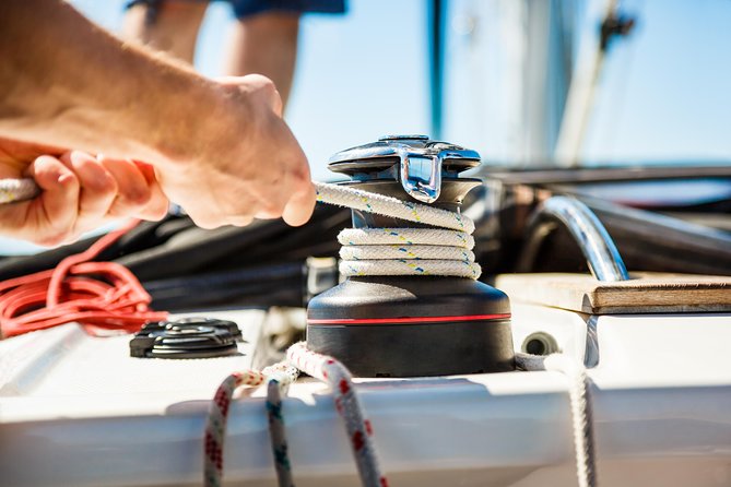 Small-Group Sailing Lesson in Barcelona - Choosing the right level for your lesson