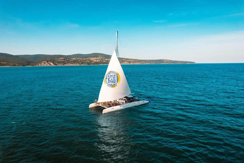 Sunny Beach, Bulgaria: Half-Day Black Sea Catamaran Cruise - Looking for dolphins on the return