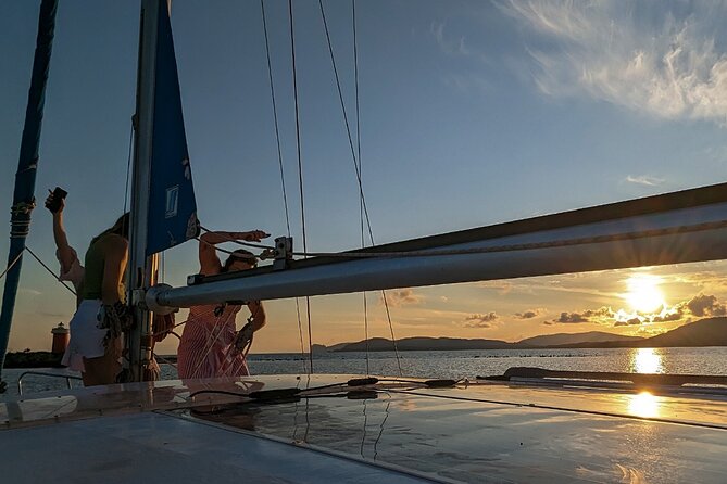 Sunset and Aperitif on a Sailing Boat in Alghero - What to bring and how to prepare