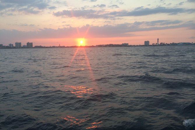 Sunset Catamaran Cruise in Ft. Lauderdale - Leaving Spirit of Lauderdale and finding your boat