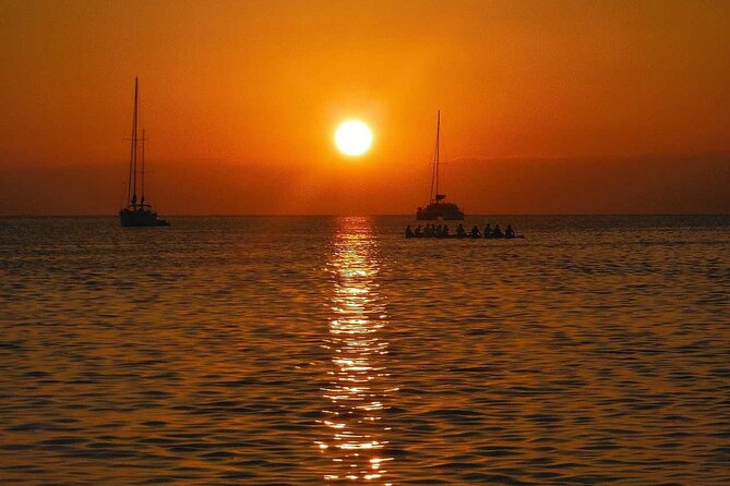Sunset in Dénia from the Catamaran Mundo Marino - Weather can make or break the evening