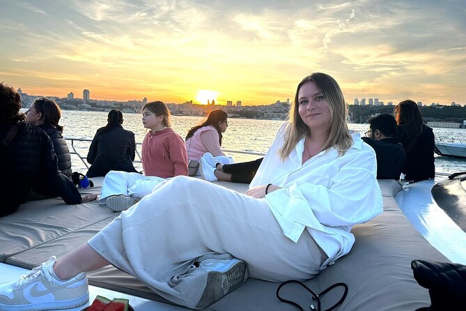 Sunset or Daytime Istanbul Guided Luxury Yacht Cruise with Snacks - The First Bosphorus Bridge and the crossing between continents