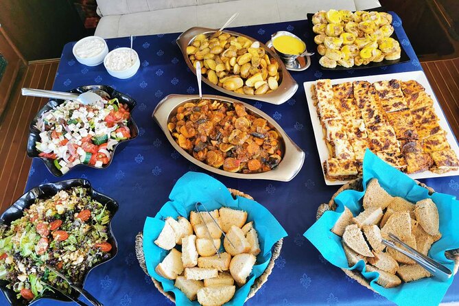 Sunset Sail Cruise to Rhenia, Mykonos Beach Safari, Dinner&Drinks - What the crew adds to the experience