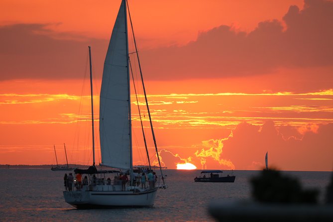 Sunset Sail in Key West with Beverages Included - How the crew shapes the evening