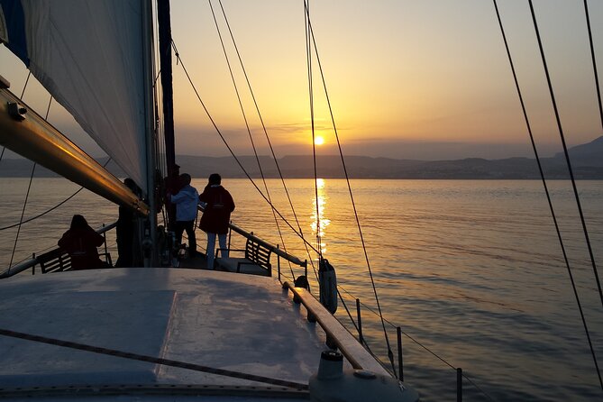 Sunset Sailing Experience in Estepona - Who will get the most from this cruise