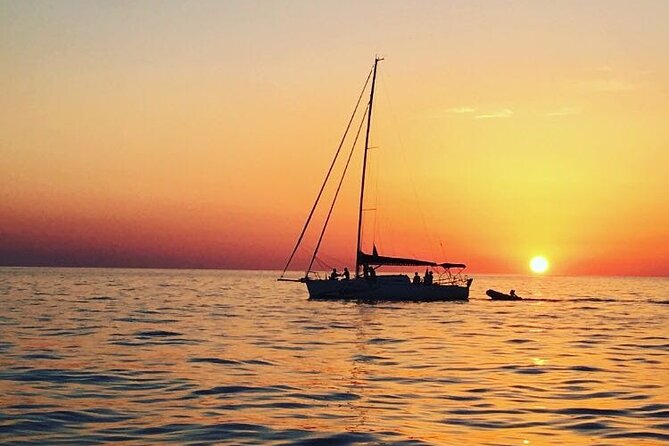 Sunset Sailing Tour on the Pakleni islands - Swimming, snorkeling, and the SUP board