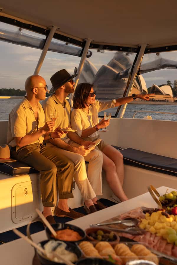 Sydney Harbour: Sunset Catamaran Cruise - The Best Seats for Photos and Fresh Air