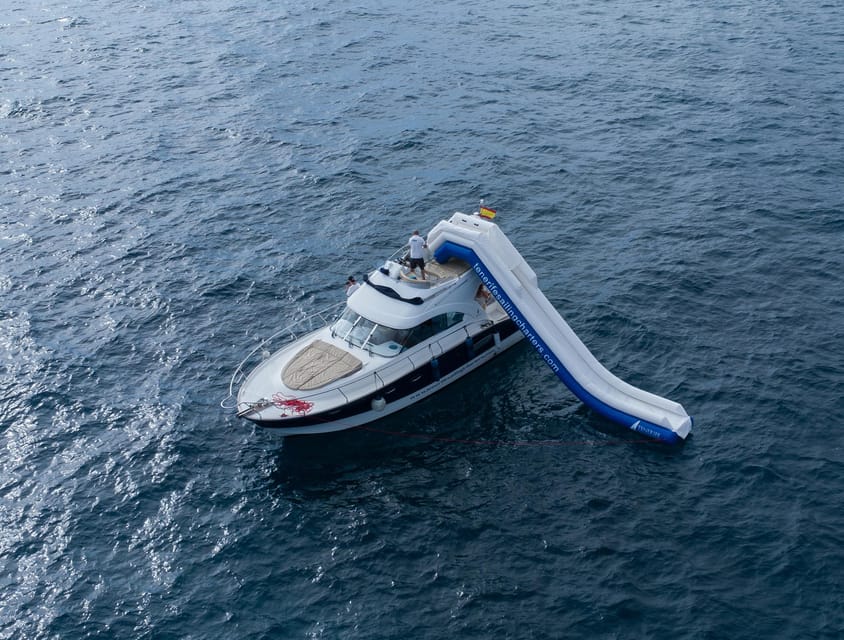 Tenerife: Private Luxury Yacht Sunset Cruise - Champagne, tapas, and an easygoing evening