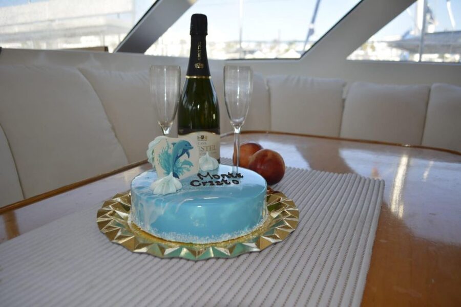 Tenerife: Sunset Catamaran Tour with Transfer, Buff & Drinks - Sunset along the south coast