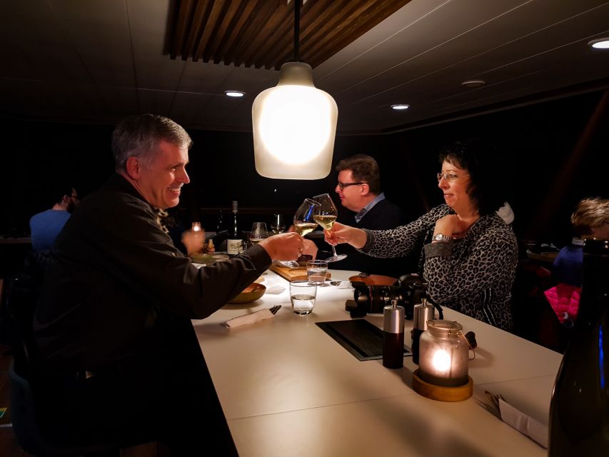 Tromsø: Aurora Dinner Cruise by Hybrid-Electric Catamaran - Who should book the dinner cruise