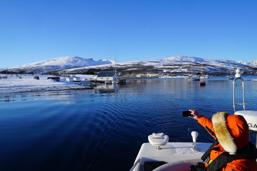 Tromsø: Fjord Cruise by Luxury Yacht - Thermal suits, hot drinks, and the first view