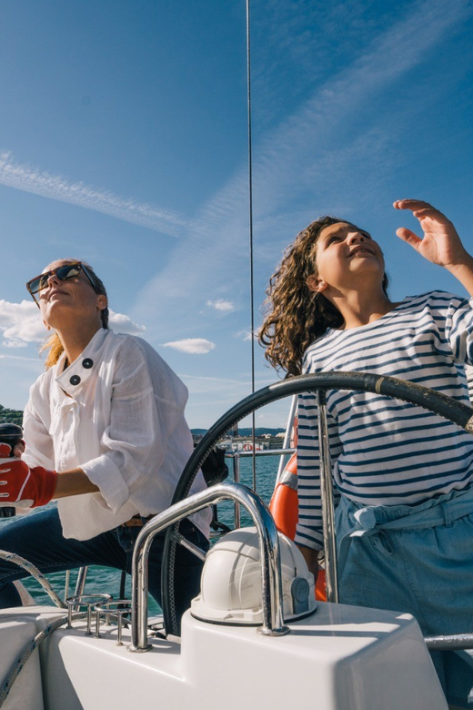 Two Hour Luxury Sailing Experience with Open Bar - What You Get for $85
