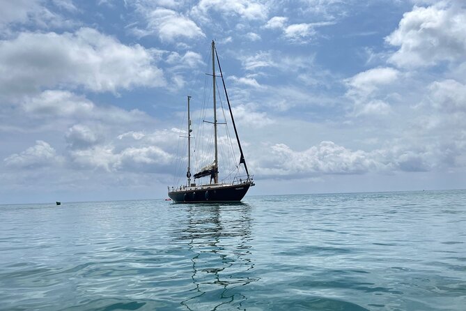 Unique 2 masts Classic Sailing Yacht in Barcelona - Comfort, children, and practical concerns