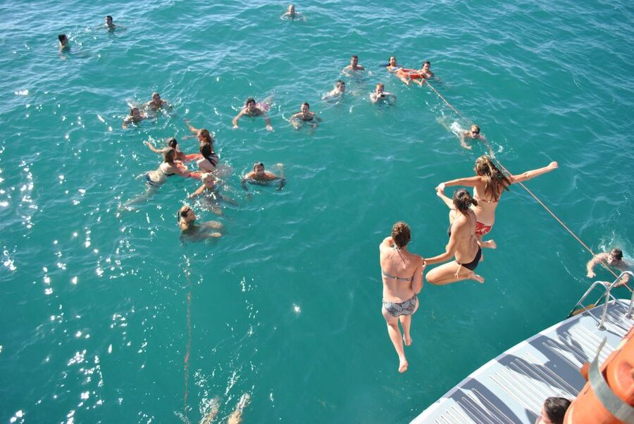 Valencia: Catamaran Cruise, Paella Lunch and Swim Stop - Valencia paella with a sea breeze
