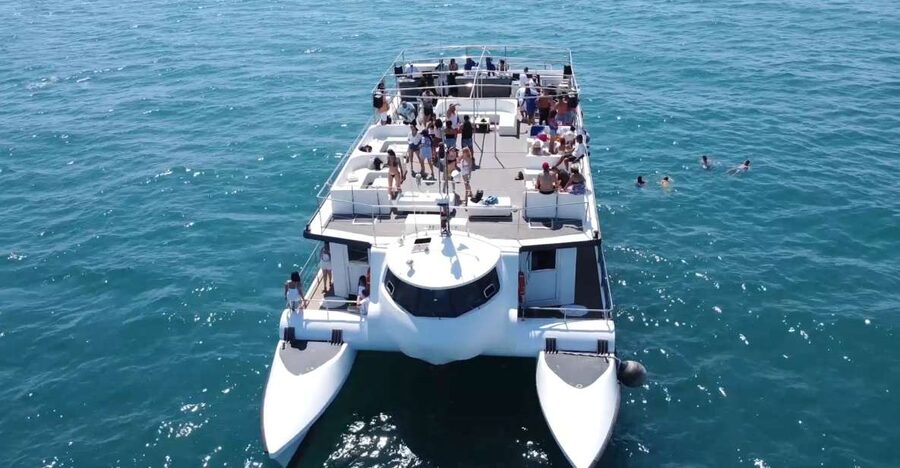 Valencia: Catamaran Cruise, Paella Lunch and Swim Stop - Finding the Boramar departure point