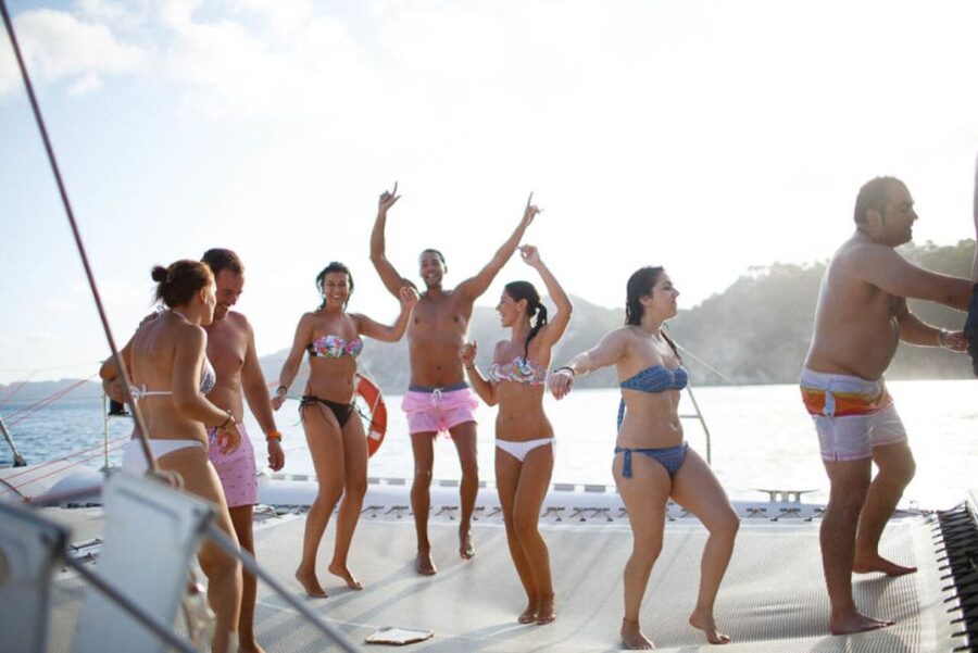 Valencia: Sailing Catamaran Cruise with Valencian Lunch - Who Will Enjoy This Catamaran Cruise Most?