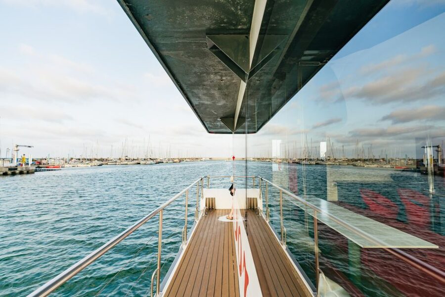 Valencia: Sunset or Daytime Catamaran Cruise with Drink - Key points at a glance
