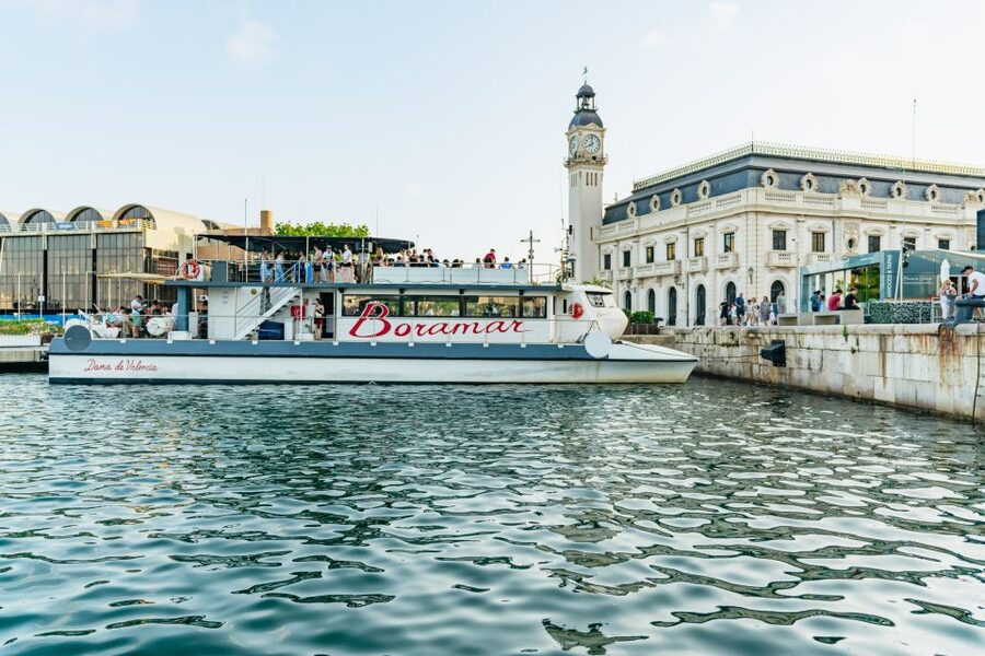 Valencia: Sunset or Daytime Catamaran Cruise with Drink - Booking, meeting point, and cancellation