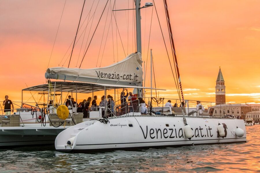 Venice: Catamaran Sunset Jazz Cruise with Aperitivo - Boarding near Via Garibaldi