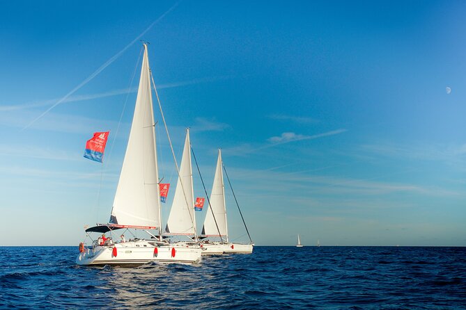 Vermut & Sailing Experience Barcelona with Drinks and Snacks - Shared trip or private booking?