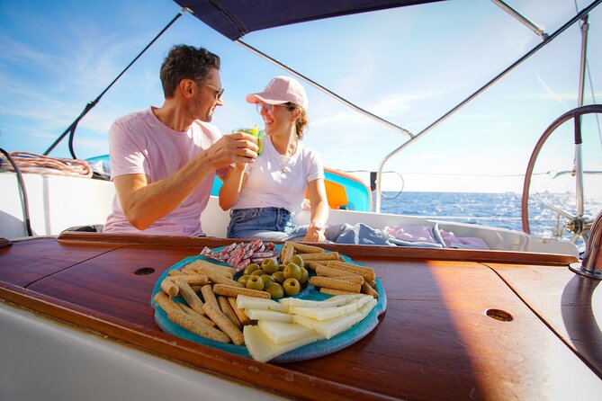 Vermut & Sailing Experience Barcelona with Drinks and Snacks - Who will enjoy this Barcelona boat trip?