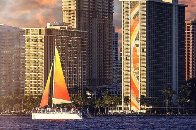 Waikiki Sunset Cocktail Sail with Open Bar - Quick Takeaways