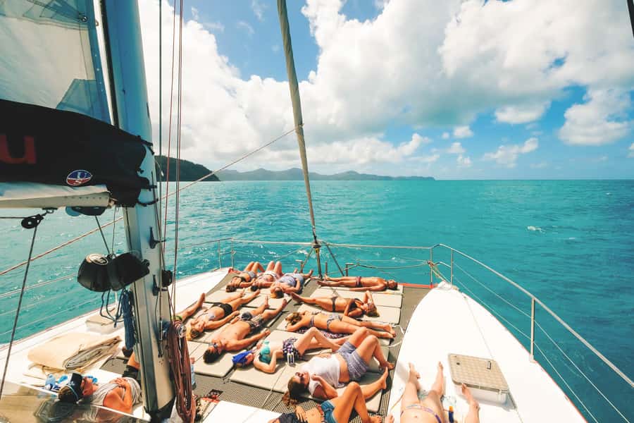 Whitsundays Sailing & Snorkelling Day Tour – All Inclusive - Langford Sandbar and the island stop