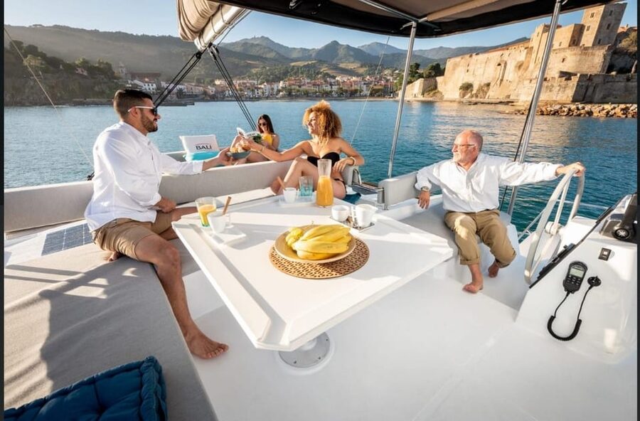 Yacht catamaran trip to the Lavezzi Islands - Lunch at sea, with a Corsican upgrade